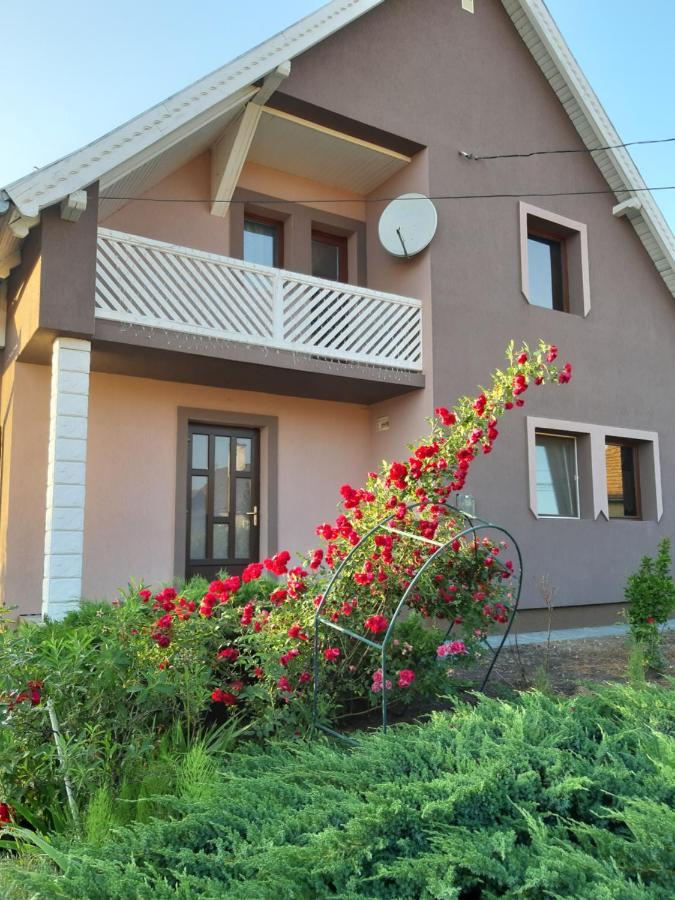 Becze Vanda Kulcsoshaz Lazarea Exterior photo